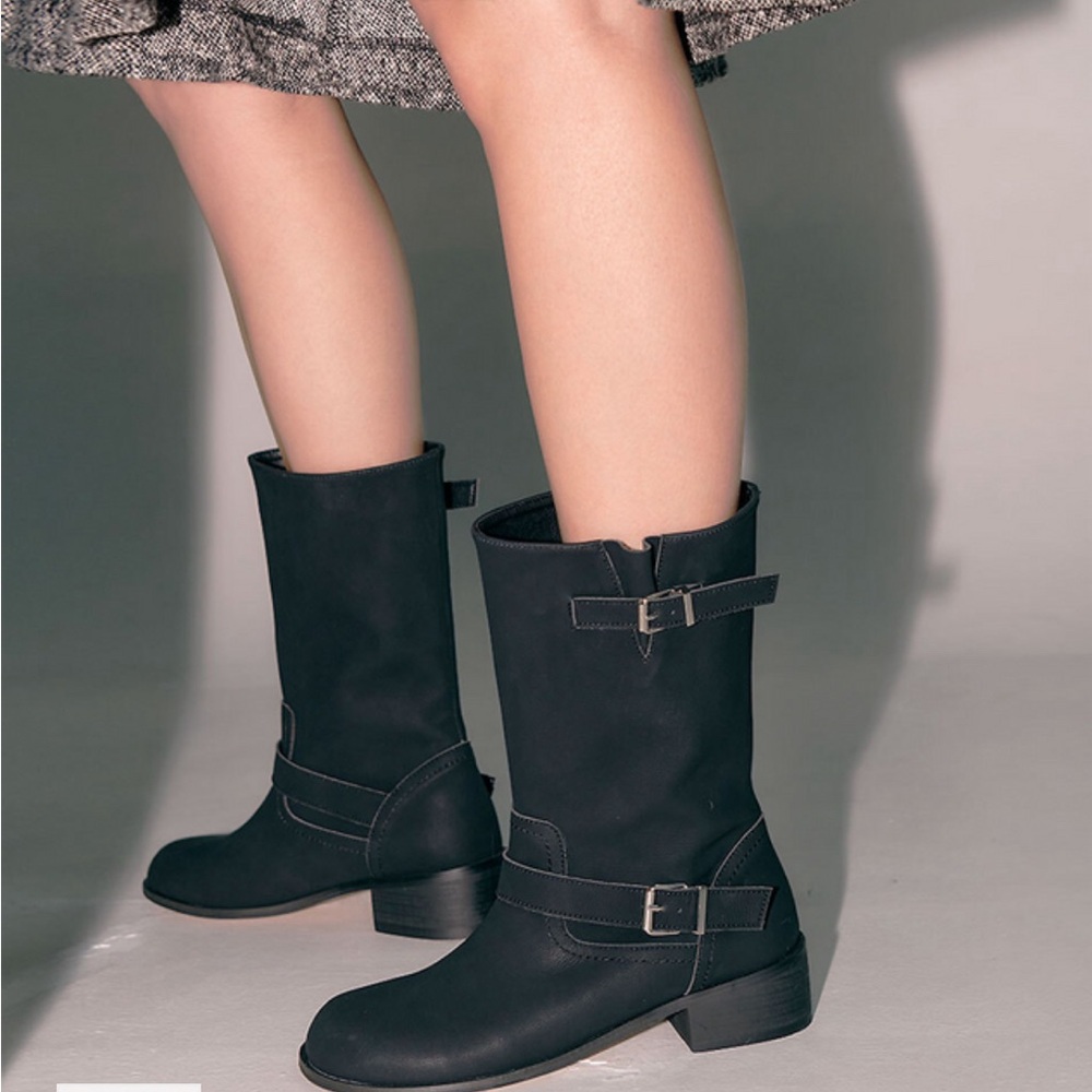 buckle Middle boots black